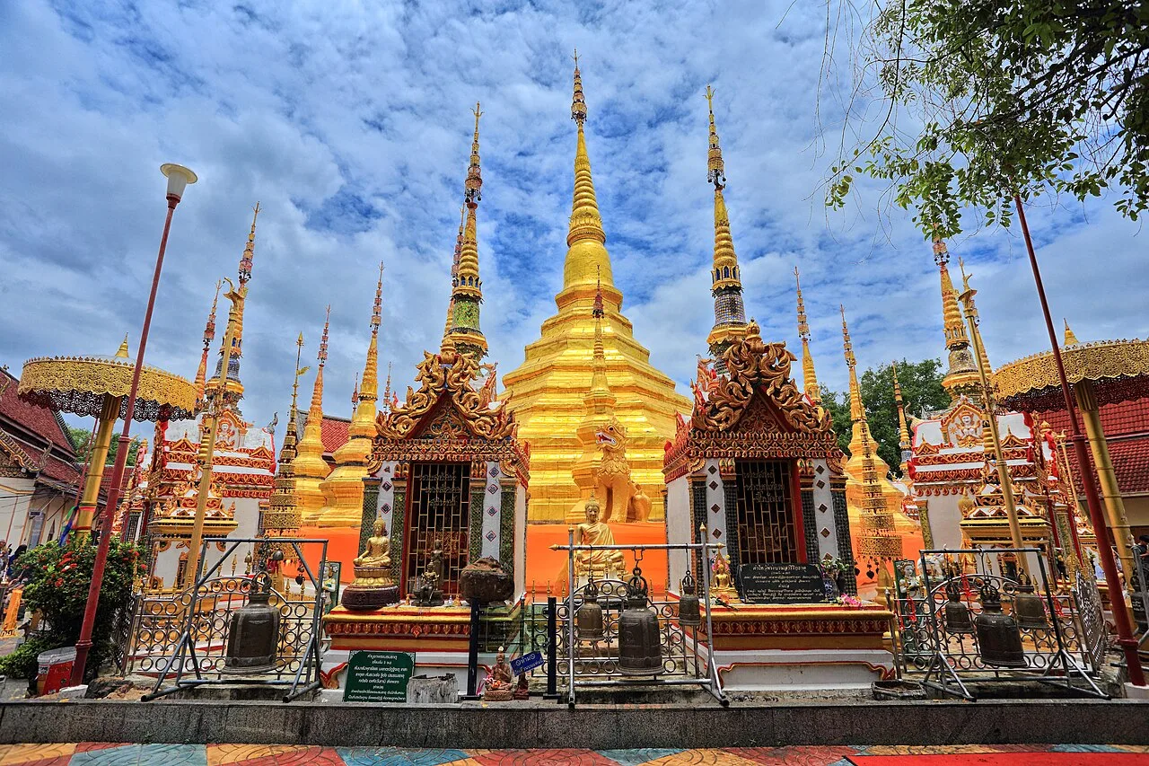 วัดพระบรมธาตุ บ้านตาก