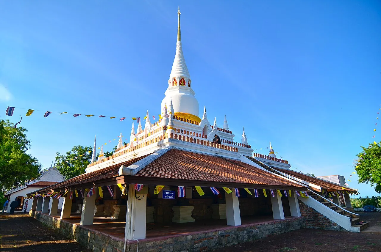 หลวงปู่ทวด เหยียบน้ำทะเลจืด ตำนานพระเกจิอมตะ