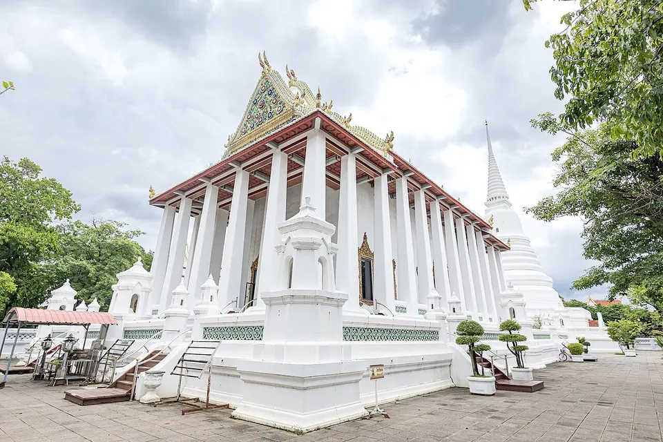 วัดเฉลิมพระเกียรติวรวิหาร