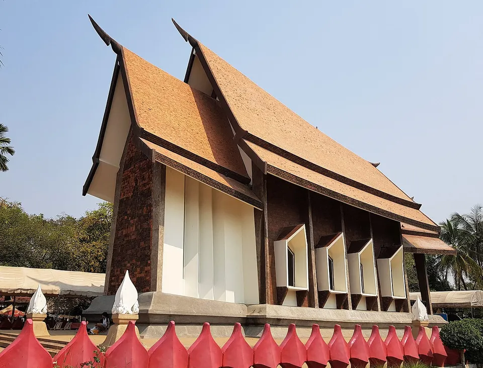 วัดศาลาลอย