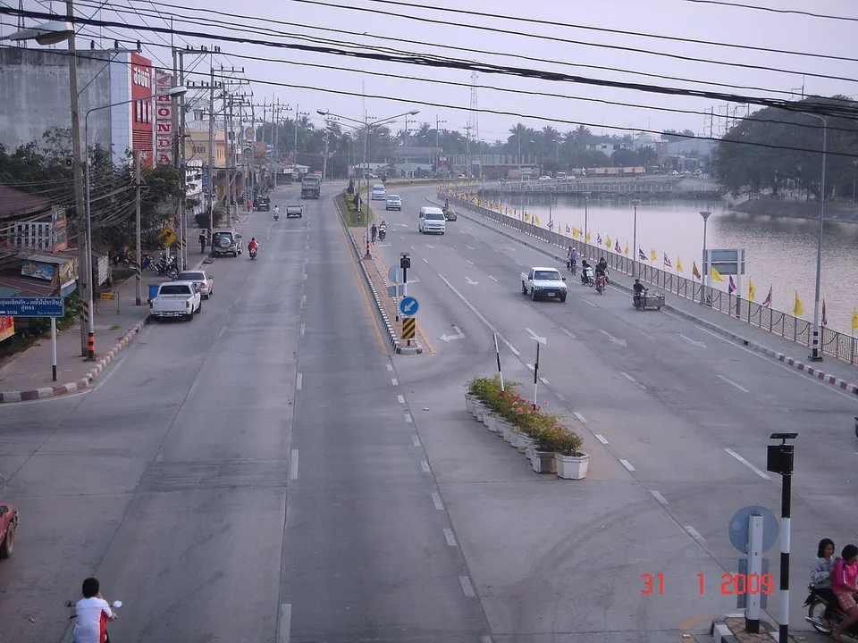 อุทยานมังกรสวรรค์ (ศาลเจ้าพ่อหลักเมืองสุพรรณบุรี)