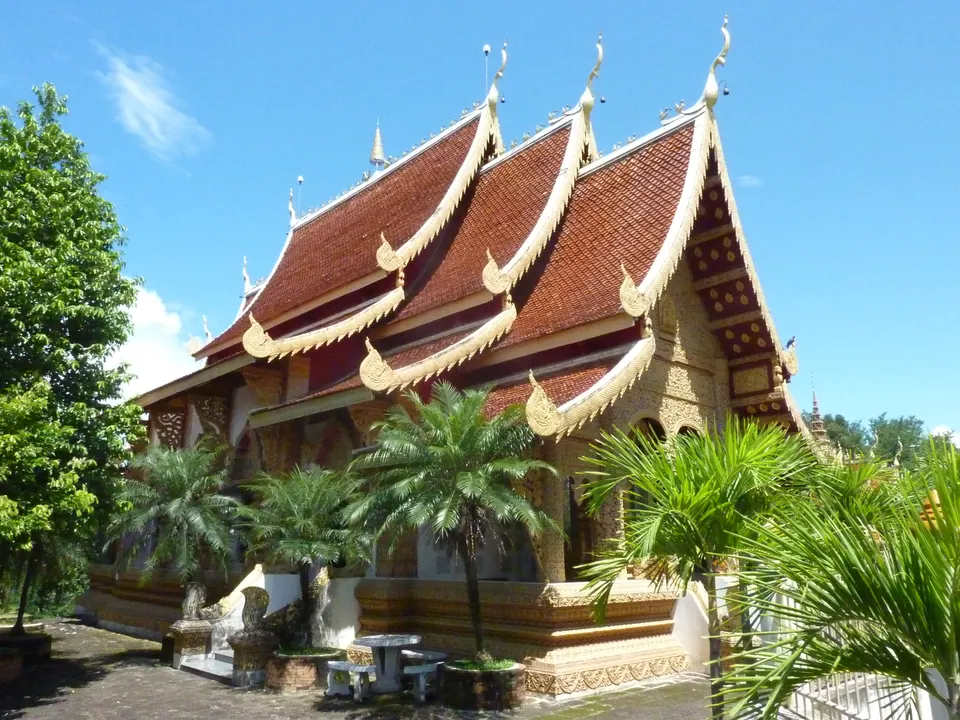 วัดพระพุทธบาทตากผ้า