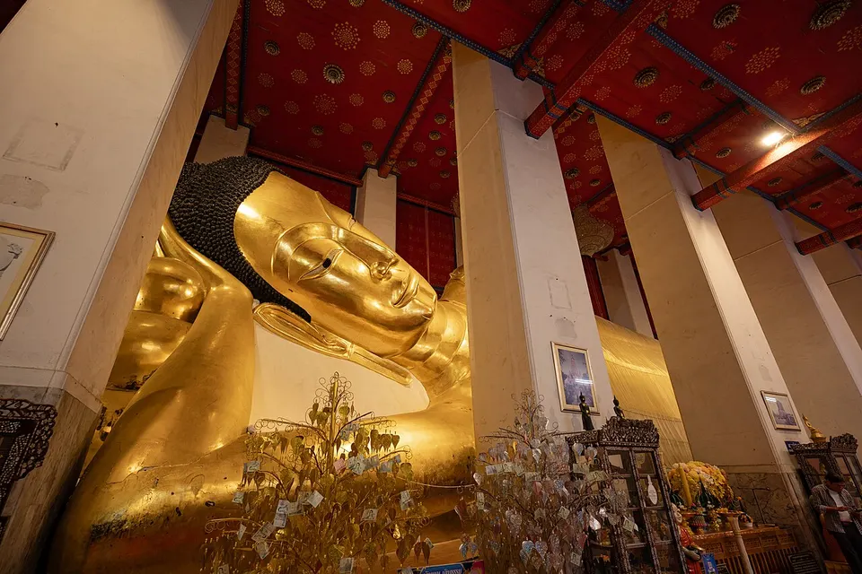 วัดพระนอนจักรสีห์วรวิหาร